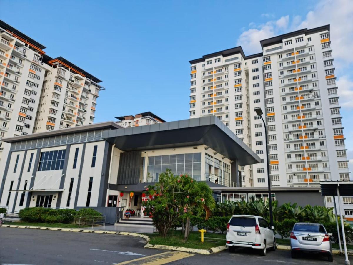 Rhr Deluxe Guesthouse Kinarut Papar Sabah - Pool View Exterior photo